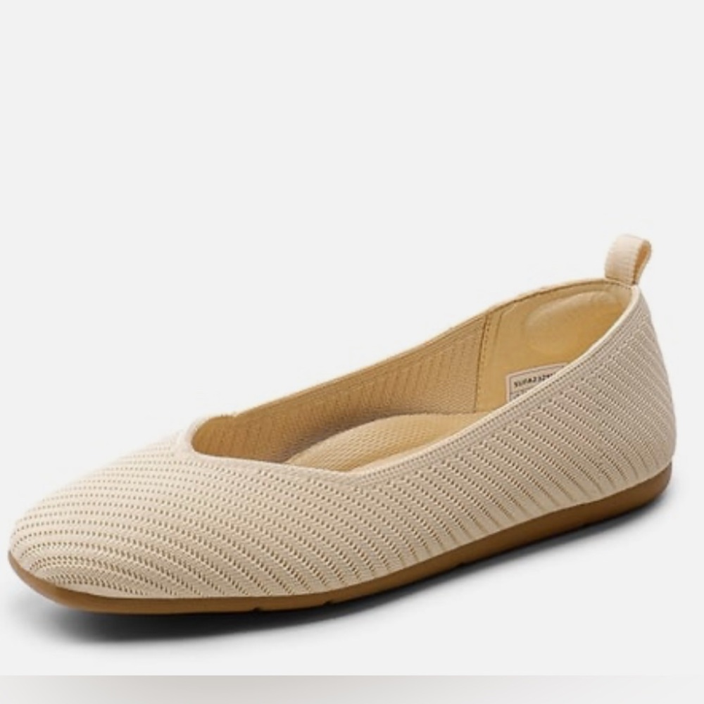 New In Box - Machine Washable Flats Size 8.5